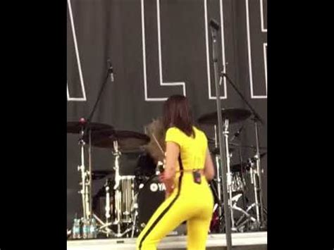 dua lipa twerk